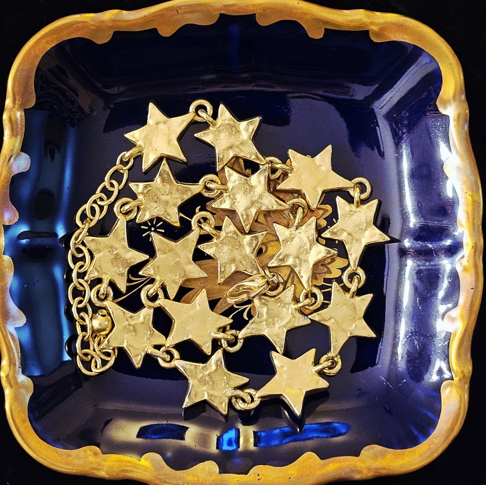 Y2K VTG Style Textured Gold Star Linked Station Necklace 18"- Fashion Jewelry